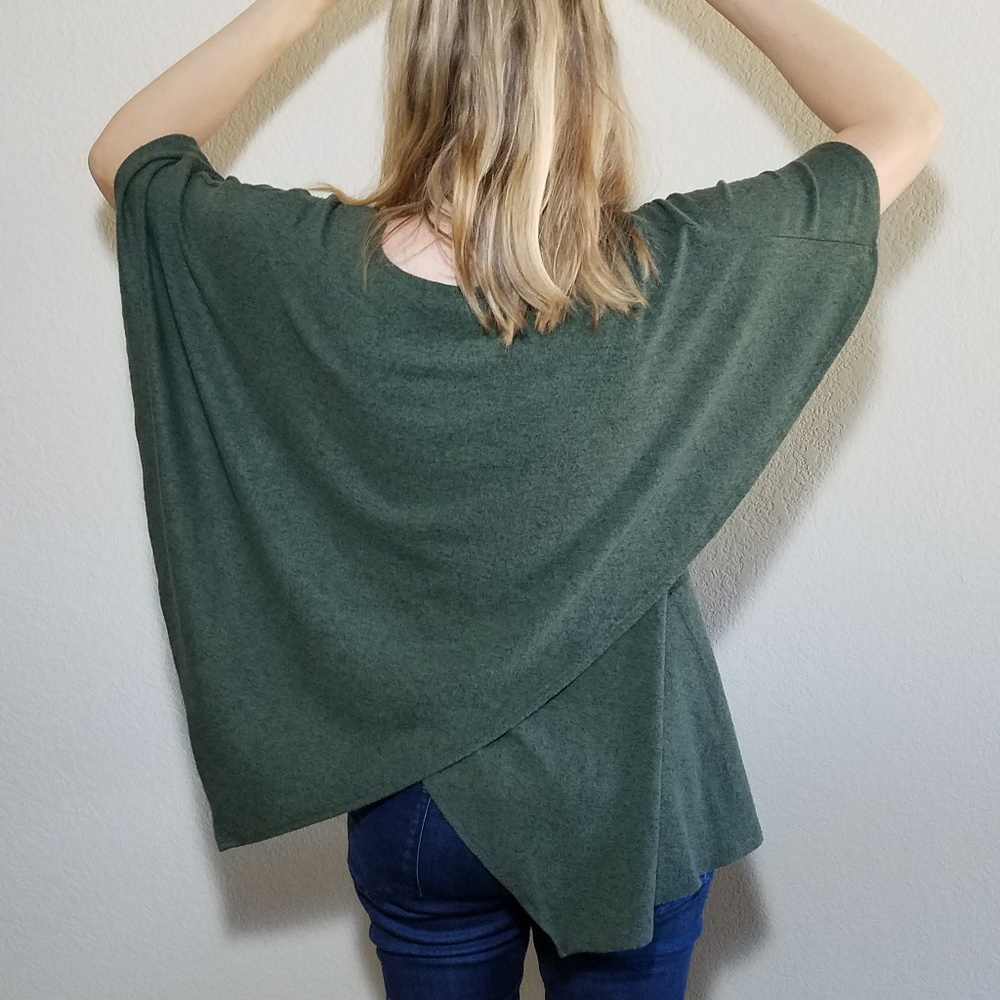 PROMESA HUNTER GREEN BATWING DRAPE SWEATER SMALL - Picture 5 of 7